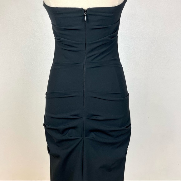 NICOLE MILLER sexy black strapless classic gown with train. Ruched, tailored. 2 - Picture 8 of 17